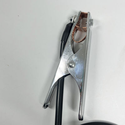 300A Saldatura a terra con pinza Saldatura a cavo per risultati professionali