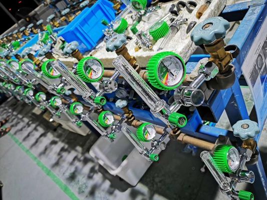 W21.8 G5/8 Thread Acquari regolatore di CO2 con valvola solenoide 3500PSI Pressione di uscita