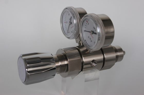 Regulatore di ossigeno in acciaio inossidabile per laboratorio ad alta pressione a doppio stadio W21.8 G5/8