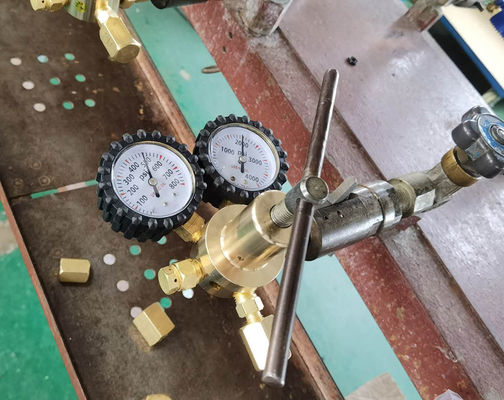 0-800 PSI Pressione CGA580 Regulatore di azoto di ingresso per la depurazione HVAC in ottone solido