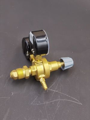 Dispositivo di misurazione per il regolatore di argon in ottone per saldature TIG/MIG