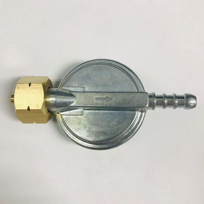 Regolatore del gas LPG con materiale di zinco e controllo della pressione di uscita 30mbar/37mbar/50mbar